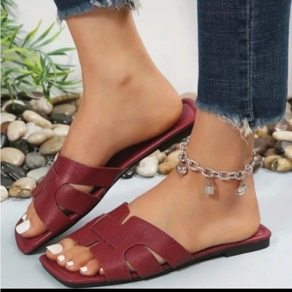 Women's Burgundy Non-slip Flat Sandal Slide
